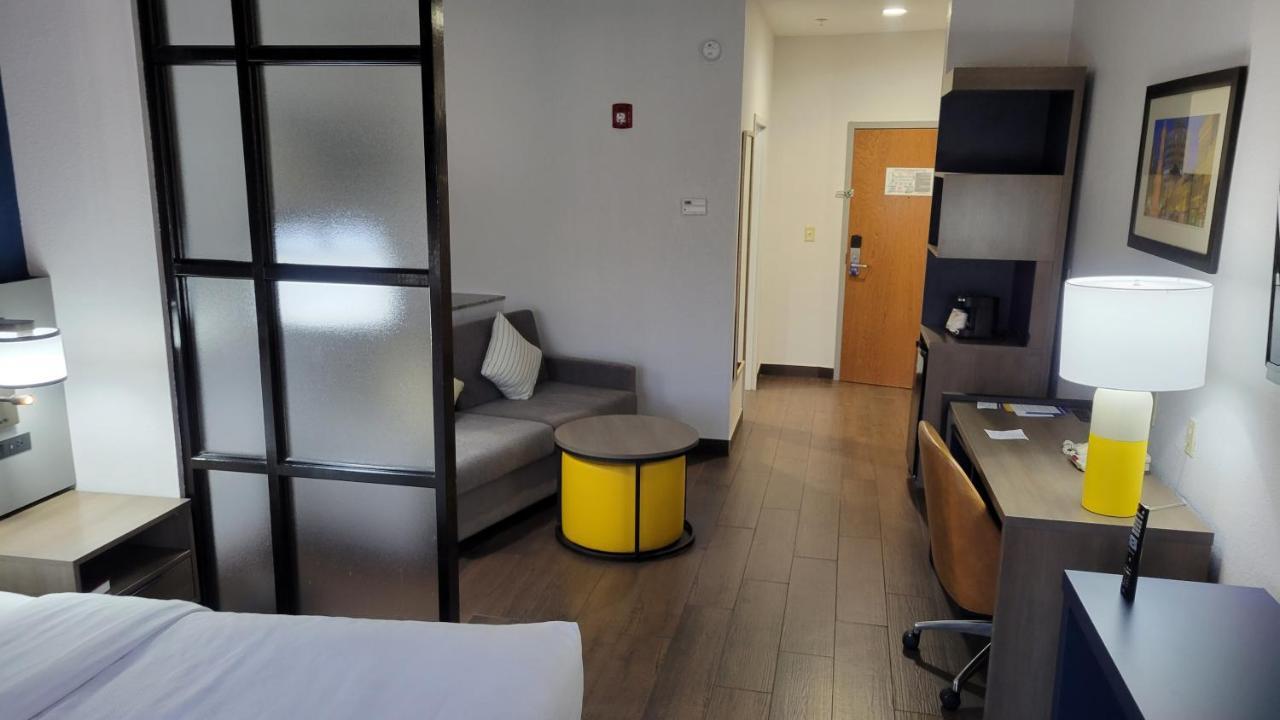 Comfort Suites Macon Luaran gambar