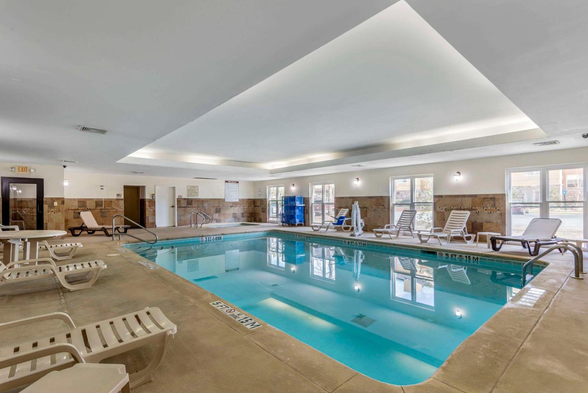 Comfort Suites Macon Luaran gambar