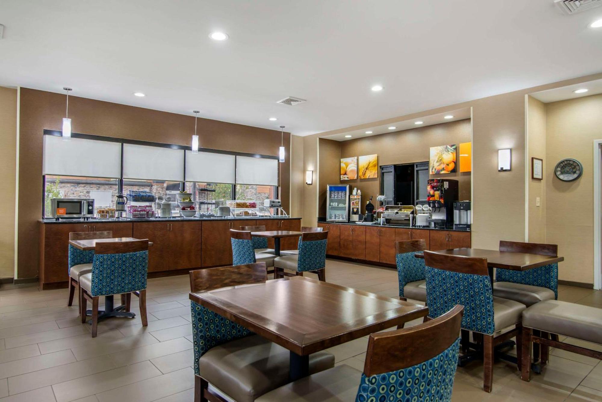 Comfort Suites Macon Luaran gambar