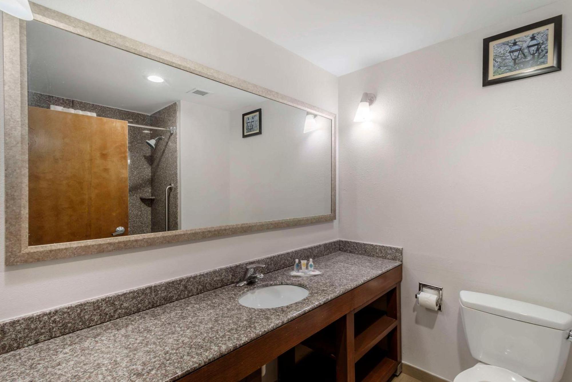 Comfort Suites Macon Luaran gambar